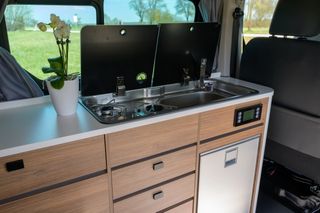 Mooveo Campervan 3XL: Küchenzeile