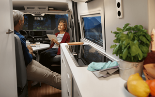 VW Grand Califonia 680 inside area